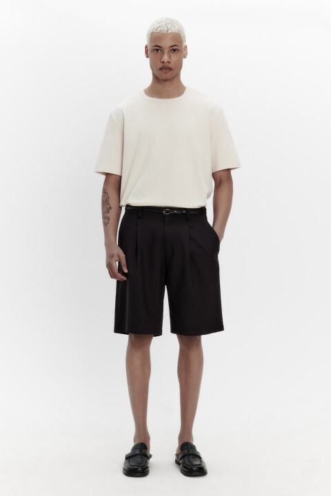 

Шорты костюмные со складками на поясе, Черный, Шорты костюмные со складками на поясе