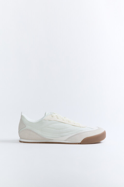 

Кеды низкие с контрастными вставками, Молочный, Кеды низкие с контрастными вставками