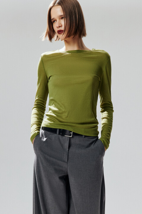 Лонгслив полупрозрачный в рубчик