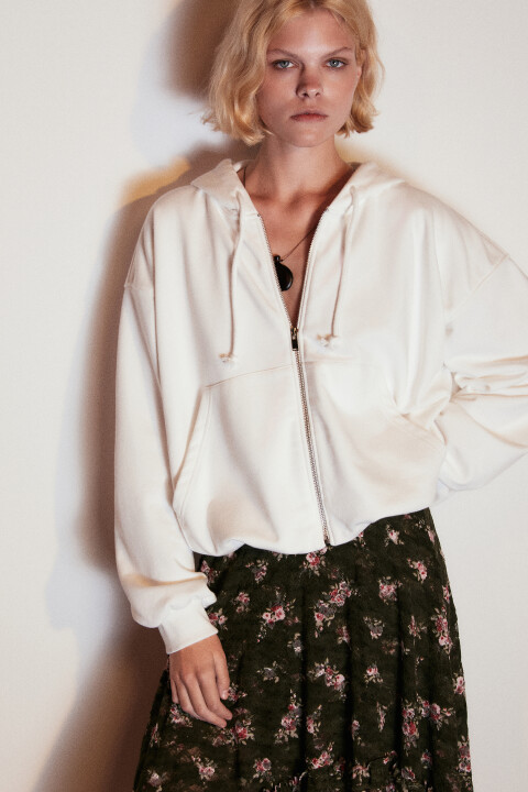 

Худи-зипка с утяжками по низу, Молочный, Худи-зипка с утяжками по низу