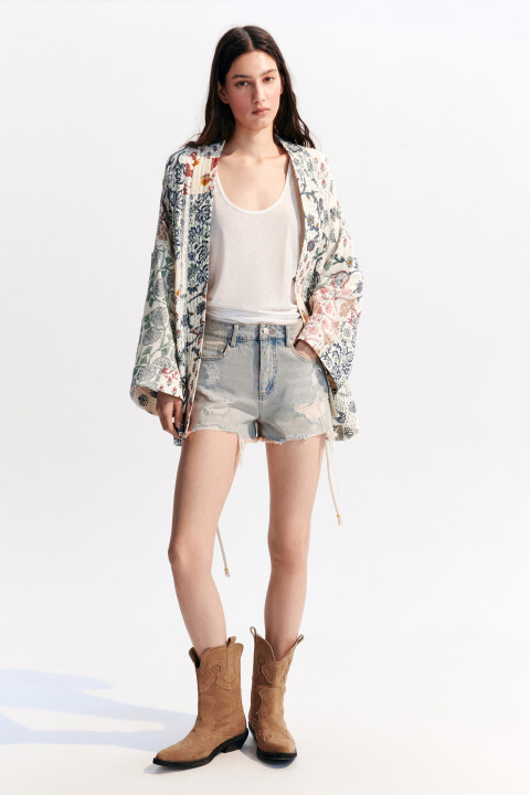 

Шорты джинсовые рваные, Темный тинт, Шорты джинсовые рваные