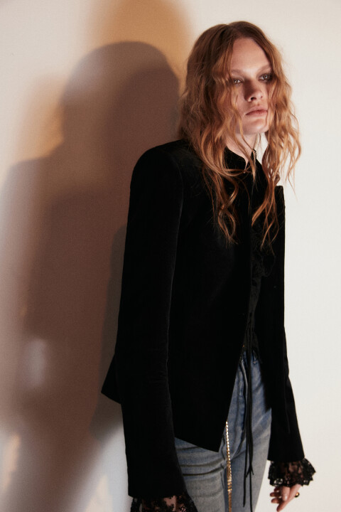 

Жакет приталенный на пуговицах, Черный, Жакет приталенный на пуговицах