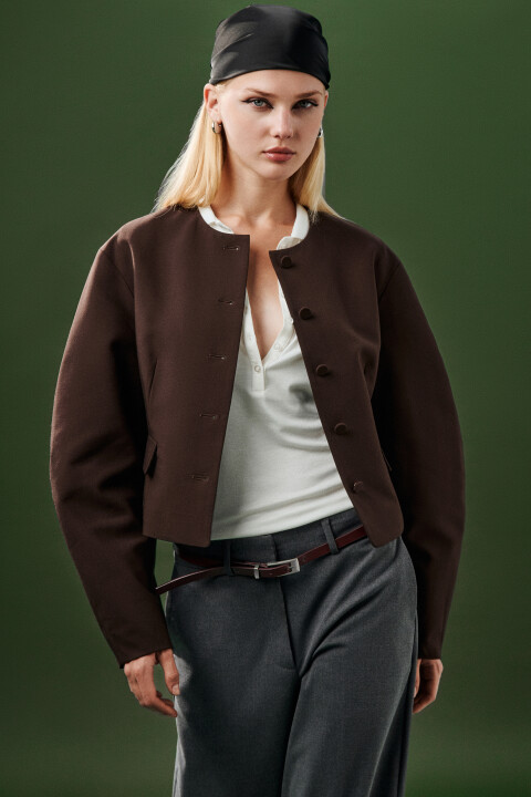 

Жакет приталенный с объемными рукавами, Коричневый, Жакет приталенный с объемными рукавами