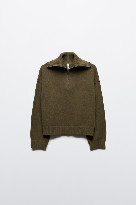 Свитер с воротником на молнии