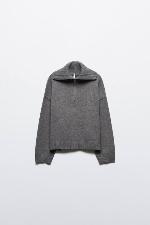 Свитер с воротником на молнии