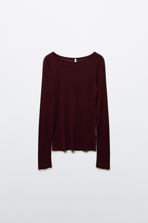 Лонгслив вискозный с вырезом-лодочкой