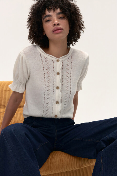 Кардиган на пуговицах с пышными рукавами