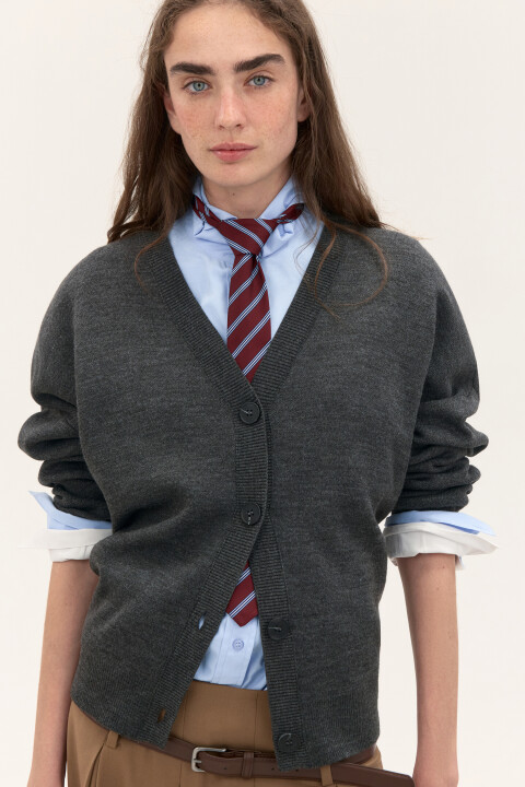 

Кардиган на пуговицах с V-вырезом, Серый, Кардиган на пуговицах с V-вырезом