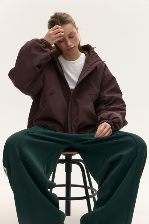 Куртка короткая с капюшоном