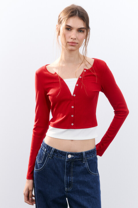 Лонгслив с имитацией майки