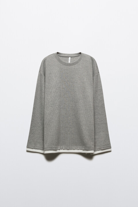 Лонгслив с имитацией второго слоя