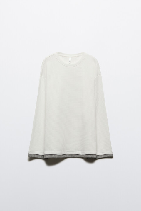 Лонгслив с имитацией второго слоя