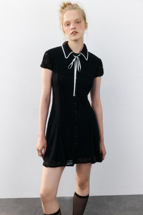 

Платье мини ажурное с воротником, Молочный, Платье мини ажурное с воротником