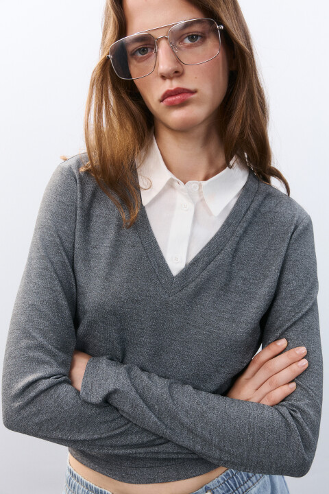 Лонгслив с рубашечным воротником