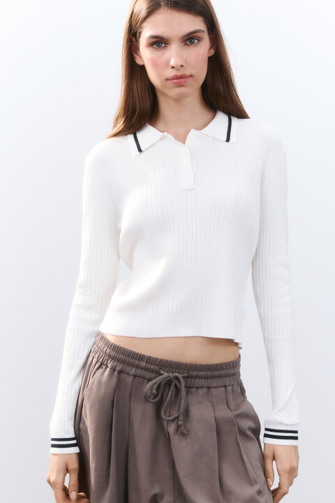 

Джемпер-поло облегающий из вискозы, Молочный, Джемпер-поло облегающий из вискозы