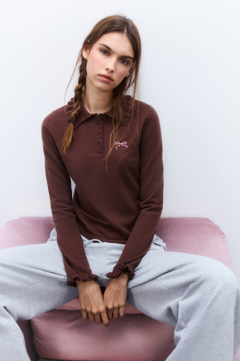 

Джемпер-поло с вышивкой и оборками, Коричневый, Джемпер-поло с вышивкой и оборками