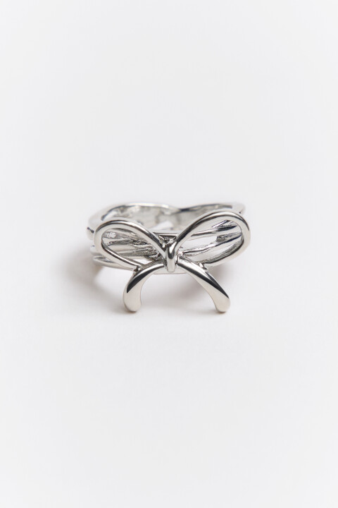 

Кольцо серебристое с бантом, Серый, Кольцо серебристое с бантом