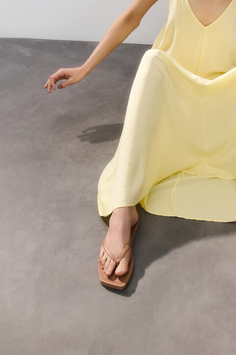 

Сабо-вьетнамки на плоской подошве, Коричневый, Сабо-вьетнамки на плоской подошве