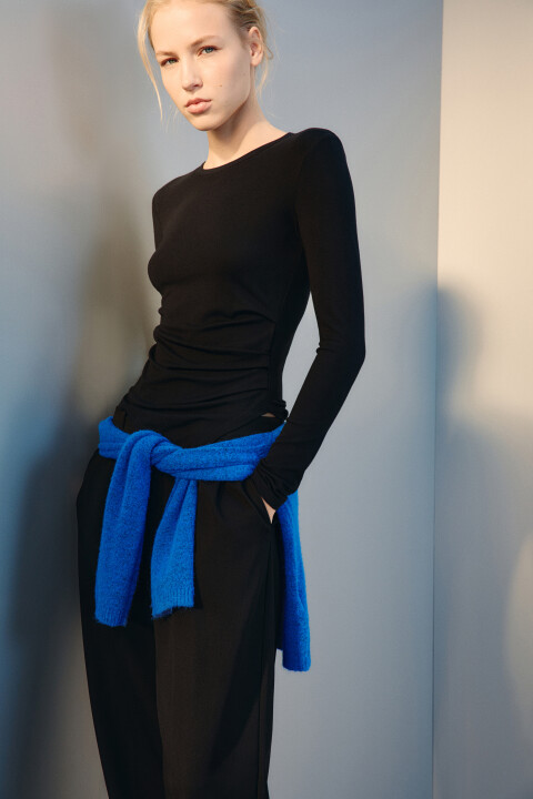 

Лонгслив асимметричный с драпировкой, Черный, Лонгслив асимметричный с драпировкой