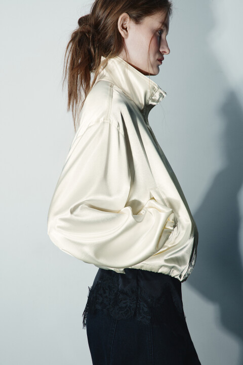 

Жакет-бомбер атласный на молнии, Молочный, Жакет-бомбер атласный на молнии