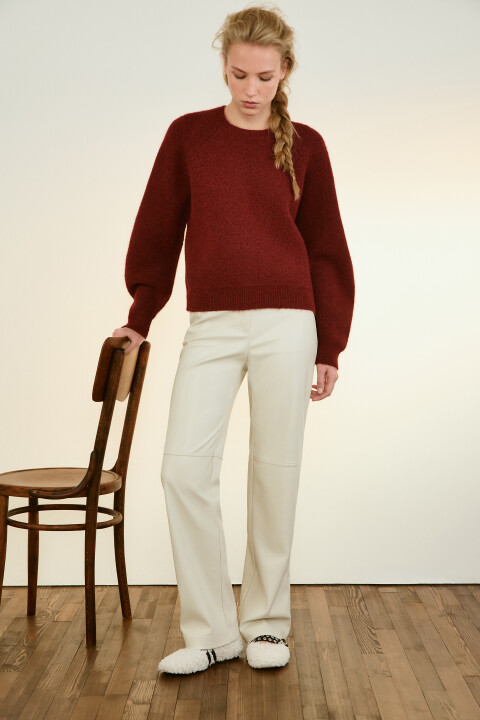 

Брюки прямые с кожаной фактурой, Молочный, Брюки прямые с кожаной фактурой