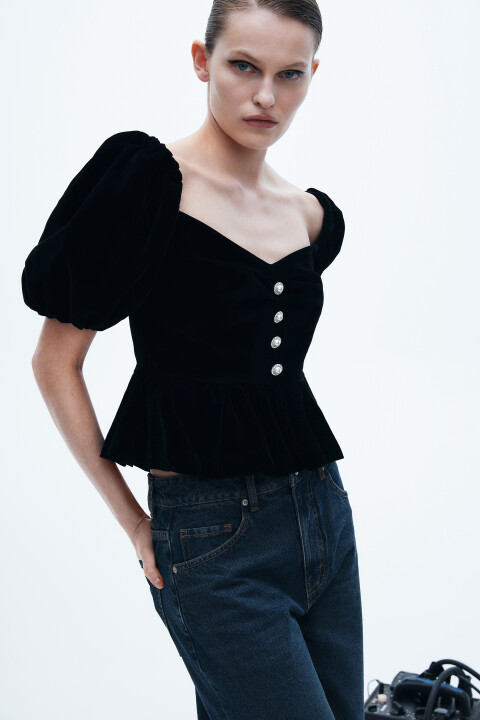 

Топ бархатный с буфами и баской, Черный, Топ бархатный с буфами и баской