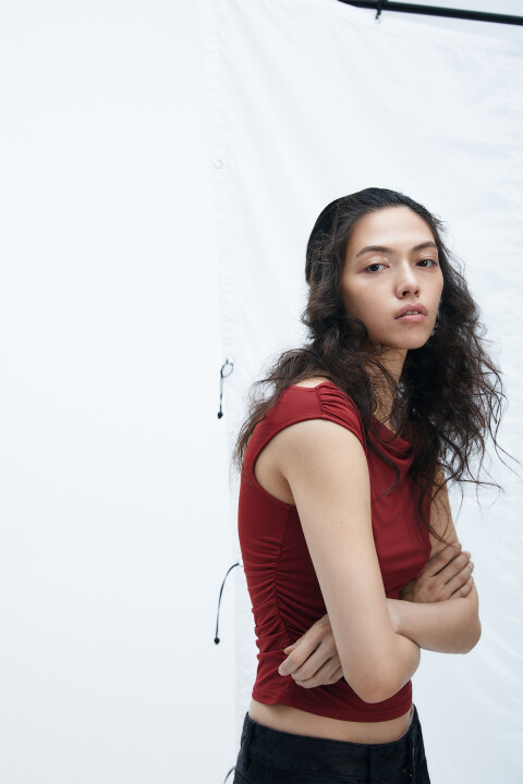 

Топ облегающий с открытыми плечами, Красный, Топ облегающий с открытыми плечами