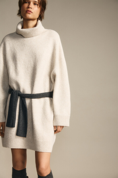 

Платье-свитер с воротником в рубчик, Бежевый, Платье-свитер с воротником в рубчик