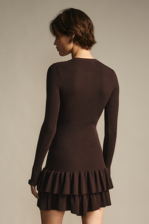 

Платье мини вязаное с оборками, Коричневый, Платье мини вязаное с оборками