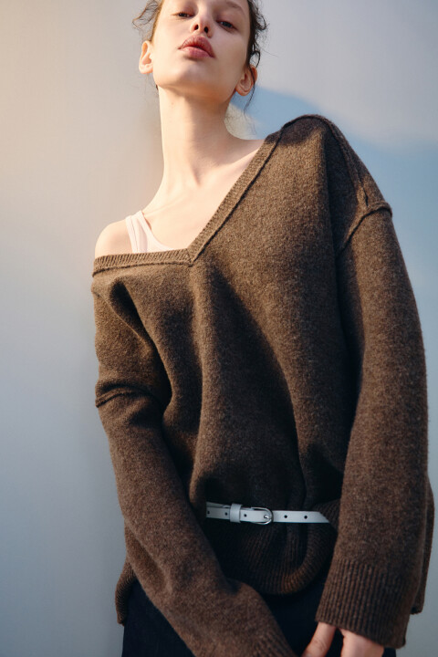 

Джемпер вязаный с V-вырезом, Бежевый, Джемпер вязаный с V-вырезом