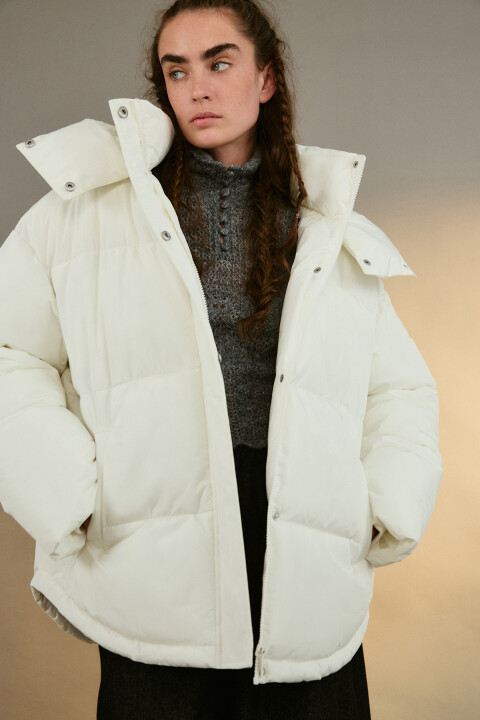 

Куртка стеганая свободная с капюшоном, Молочный, Куртка стеганая свободная с капюшоном