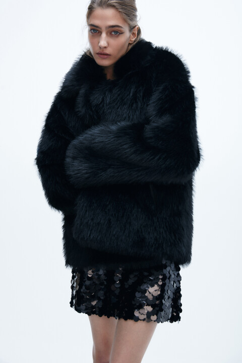 Шуба короткая из искусственного меха