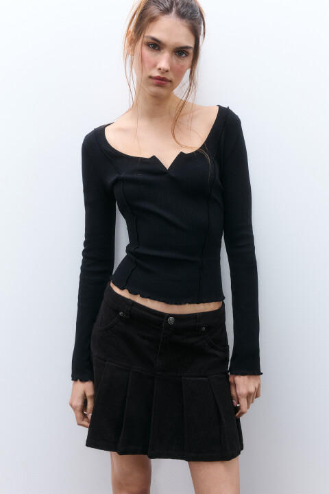 

Лонгслив в рубчик с вырезом, Черный, Лонгслив в рубчик с вырезом