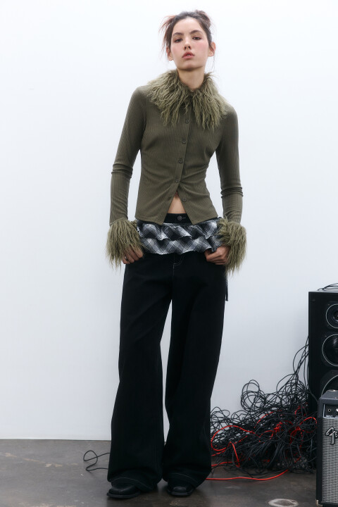 

Брюки широкие с баской в клетку, Черный, Брюки широкие с баской в клетку