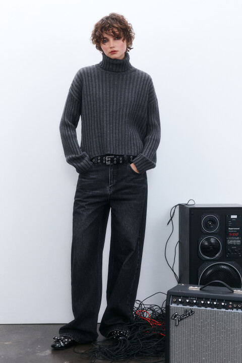 

Свитер короткий вязаный в рубчик, Серый, Свитер короткий вязаный в рубчик