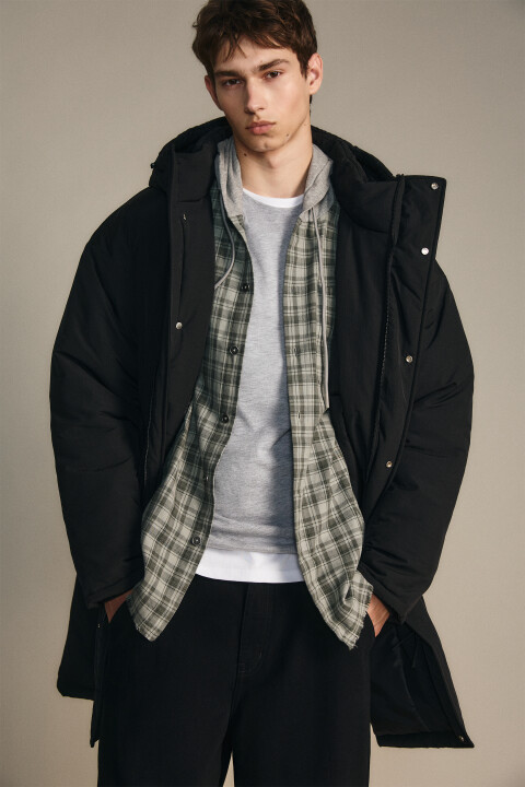 

Пальто на утеплителе с капюшоном, Черный, Пальто на утеплителе с капюшоном