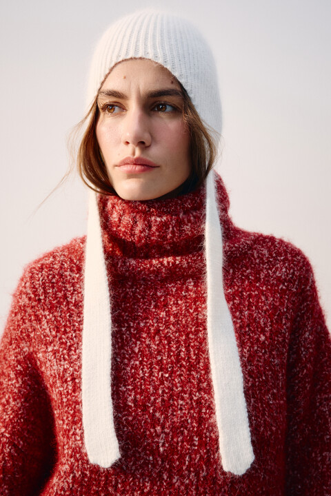 

Шапка-чепчик с ангорской шерстью, Молочный, Шапка-чепчик с ангорской шерстью