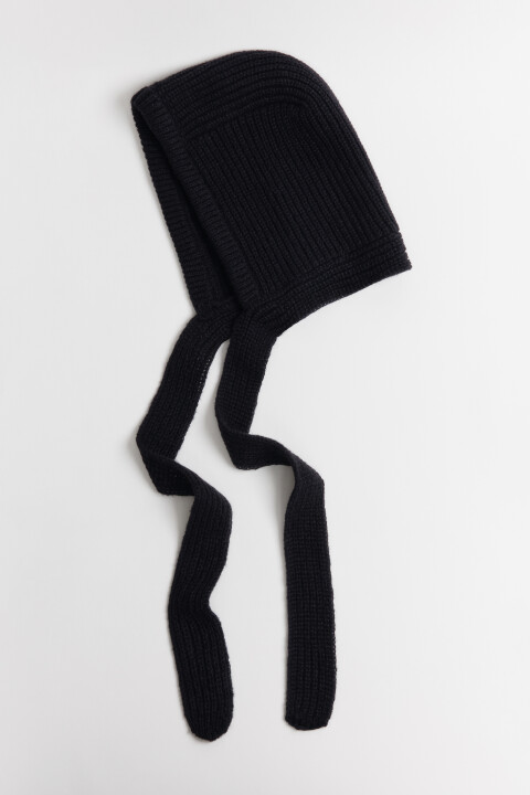 

Шапка-чепчик с завязками, Черный, Шапка-чепчик с завязками