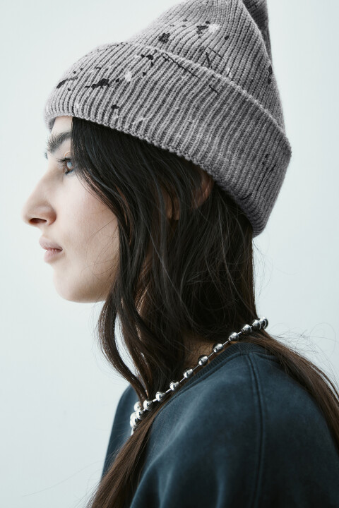 

Шапка-бини с пятнами краски, Серый, Шапка-бини с пятнами краски