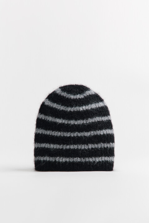 

Шапка вязаная в полоску, Черный, Шапка вязаная в полоску