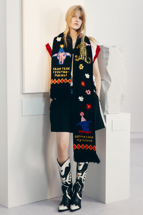 

Шарф с принтом и бахромой, Черный, Шарф с принтом и бахромой