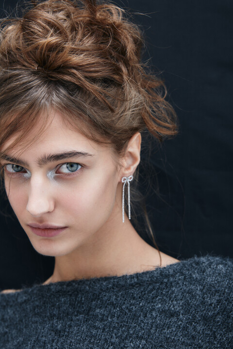 

Серьги с бантами и стразами, Серый, Серьги с бантами и стразами