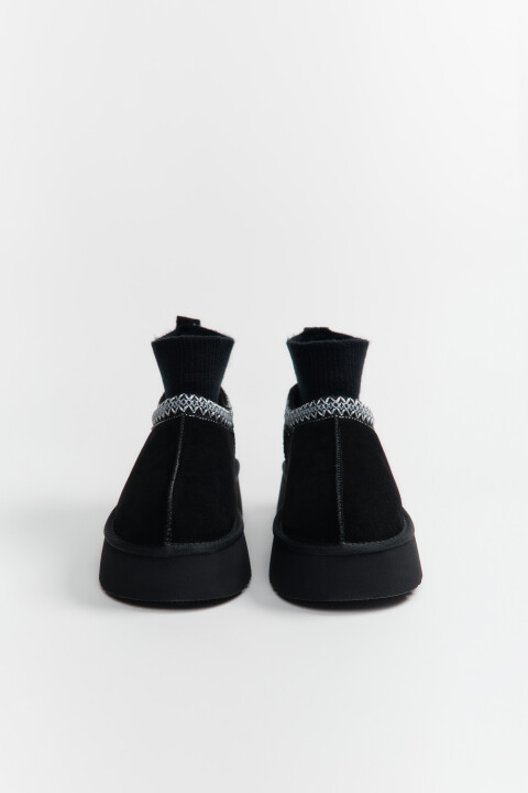 

Ботинки-угги замшевые с вышивкой, Черный, Ботинки-угги замшевые с вышивкой