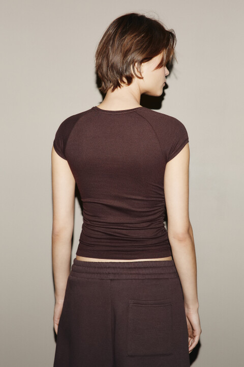 

Футболка облегающая из вискозы, Коричневый, Футболка облегающая из вискозы