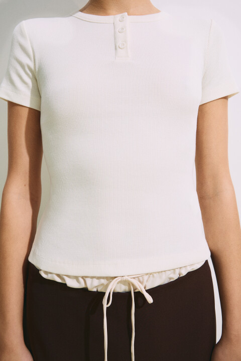 

Футболка облегающая в рубчик с планкой, Молочный, Футболка облегающая в рубчик с планкой