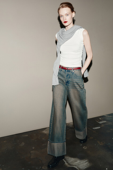 

Джинсы широкие с подворотами, Темный тинт, Джинсы широкие с подворотами