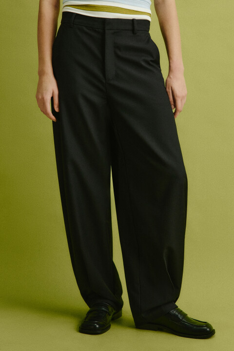 

Брюки barrel fit костюмные со средней посадкой, Черный, Брюки barrel fit костюмные со средней посадкой