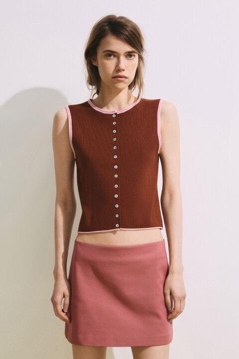 

Жилет с контрастной окантовкой, Коричневый, Жилет с контрастной окантовкой