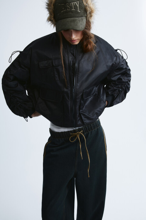 

Куртка-бомбер с утяжками на рукавах, Черный, Куртка-бомбер с утяжками на рукавах