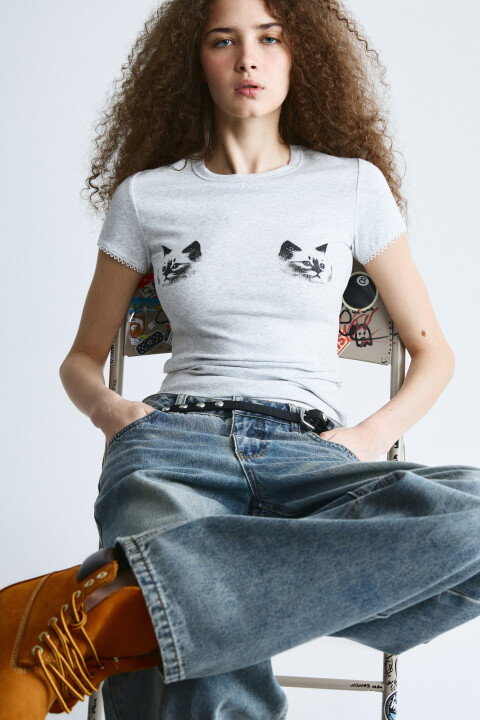 

Футболка-топ облегающая плотная с принтом, Серый, Футболка-топ облегающая плотная с принтом